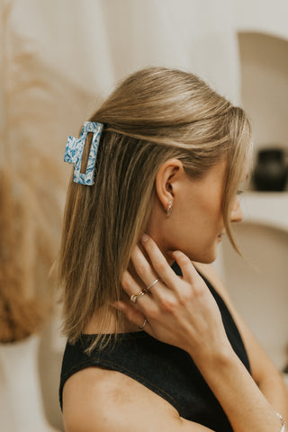 Marea Half Hair Clip