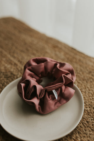Ruffled Scrunchie – Vintage Rose Satin
