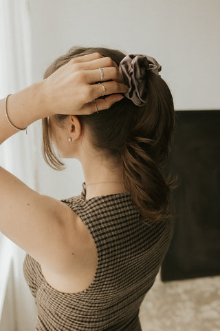 Chouchou en satin - Taupe