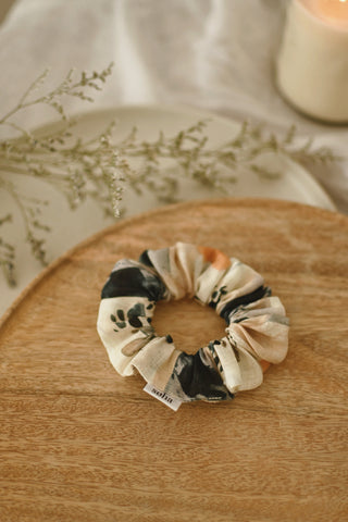 Linen Scrunchie – Olivia