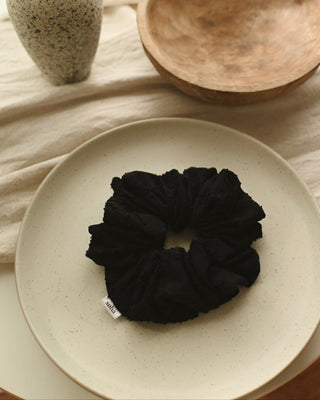 Textured Oversized Scrunchie – Black