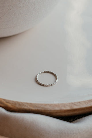 Bague torsadée