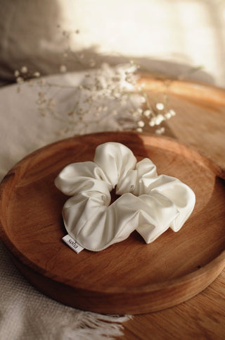 Chouchou en satin - Blanc cassé